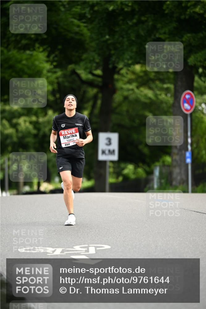 14.06.2026 - REWE Women's Run Dr. Thomas Lammeyer http://msf.ph/oto/9761644 14.06.2026 09:33:52 Laufen 10892, 3 meine-sportfotos.de
