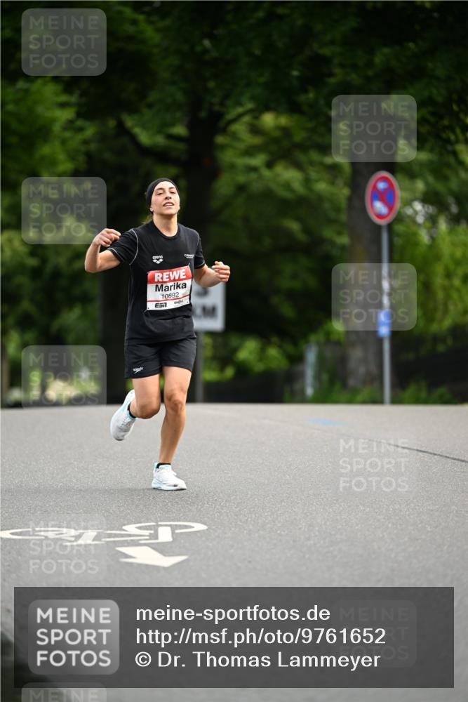 14.06.2026 - REWE Women's Run Dr. Thomas Lammeyer http://msf.ph/oto/9761652 14.06.2026 09:33:52 Laufen 10892 meine-sportfotos.de