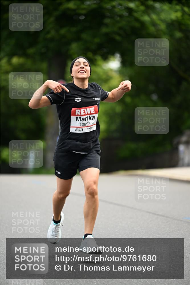 14.06.2026 - REWE Women's Run Dr. Thomas Lammeyer http://msf.ph/oto/9761680 14.06.2026 09:33:54 Laufen 10892 meine-sportfotos.de