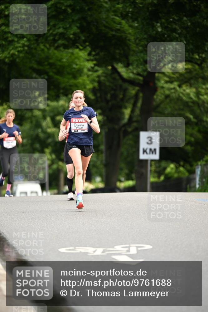 14.06.2026 - REWE Women's Run Dr. Thomas Lammeyer http://msf.ph/oto/9761688 14.06.2026 09:33:59 Laufen 11520, 57, 33 meine-sportfotos.de