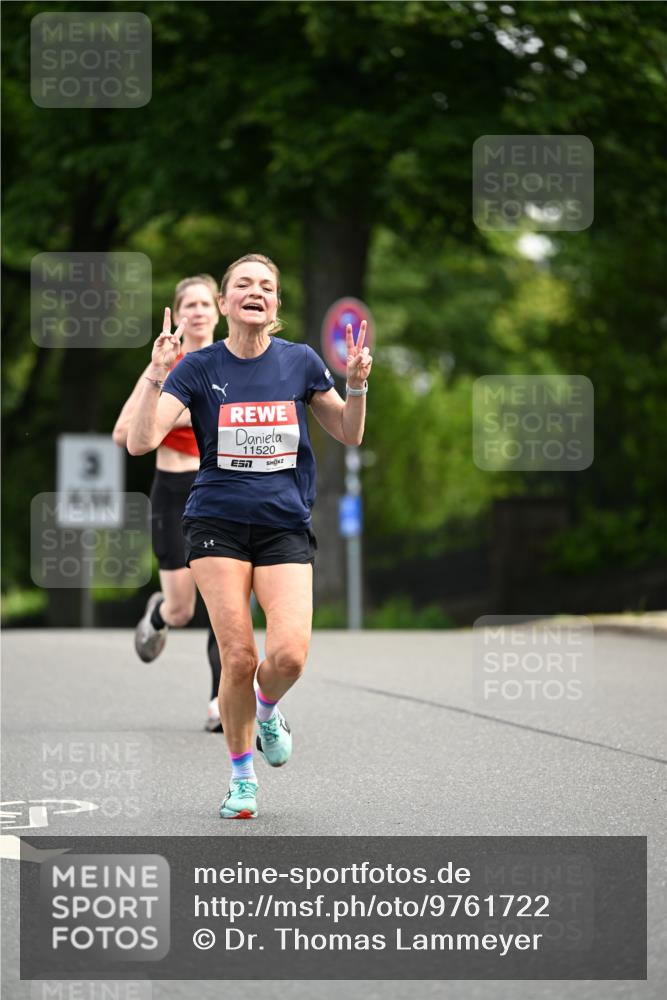 14.06.2026 - REWE Women's Run Dr. Thomas Lammeyer http://msf.ph/oto/9761722 14.06.2026 09:34:01 Laufen 3, 11520 meine-sportfotos.de