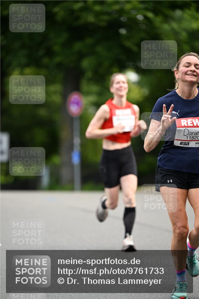 14.06.2026 - REWE Women's Run Dr. Thomas Lammeyer http://msf.ph/oto/9761733 14.06.2026 09:34:02 Laufen 11520 meine-sportfotos.de