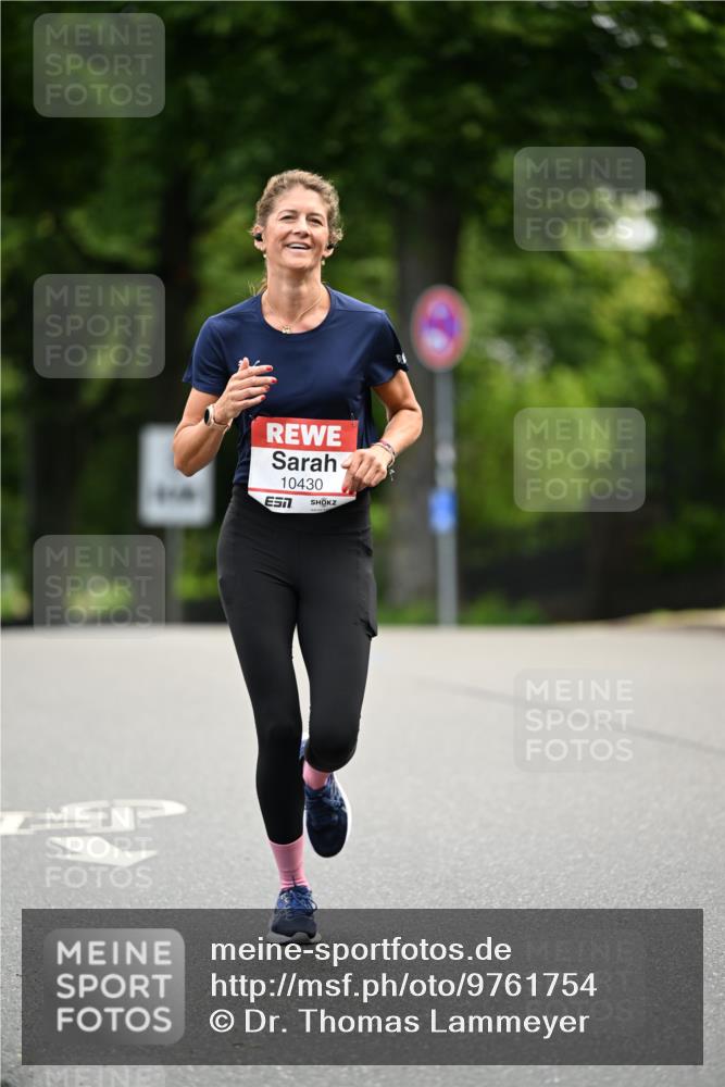14.06.2026 - REWE Women's Run Dr. Thomas Lammeyer http://msf.ph/oto/9761754 14.06.2026 09:34:05 Laufen 10430, 7 meine-sportfotos.de