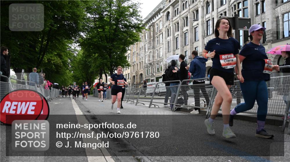 14.06.2026 - REWE Women's Run J. Mangold http://msf.ph/oto/9761780 14.06.2026 11:06:58 Ziel 5190, 5229, 5368, 5369, 5483, 5484, 5630, 6065 meine-sportfotos.de