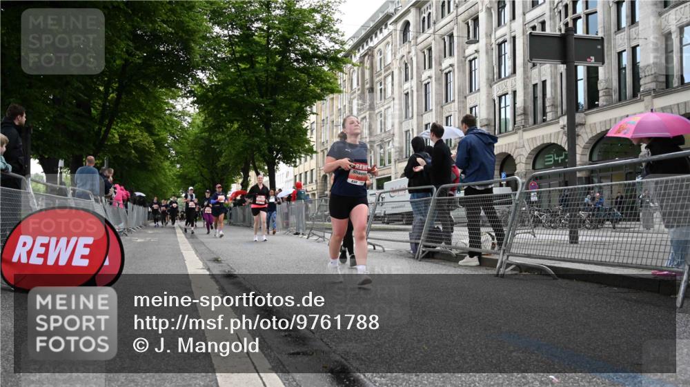 14.06.2026 - REWE Women's Run J. Mangold http://msf.ph/oto/9761788 14.06.2026 11:06:59 Ziel 5190, 5368, 5369, 5483, 5484, 5630, 5895, 6065 meine-sportfotos.de
