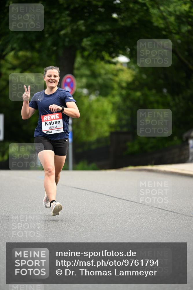 14.06.2026 - REWE Women's Run Dr. Thomas Lammeyer http://msf.ph/oto/9761794 14.06.2026 09:34:11 Laufen 10081, 7 meine-sportfotos.de