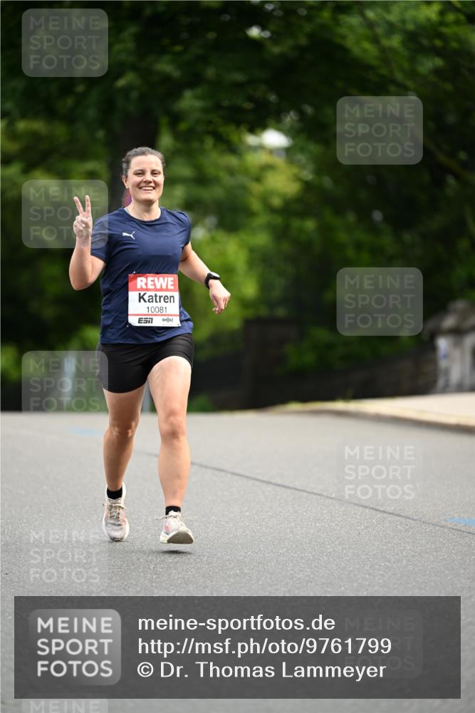 14.06.2026 - REWE Women's Run Dr. Thomas Lammeyer http://msf.ph/oto/9761799 14.06.2026 09:34:11 Laufen 10081 meine-sportfotos.de