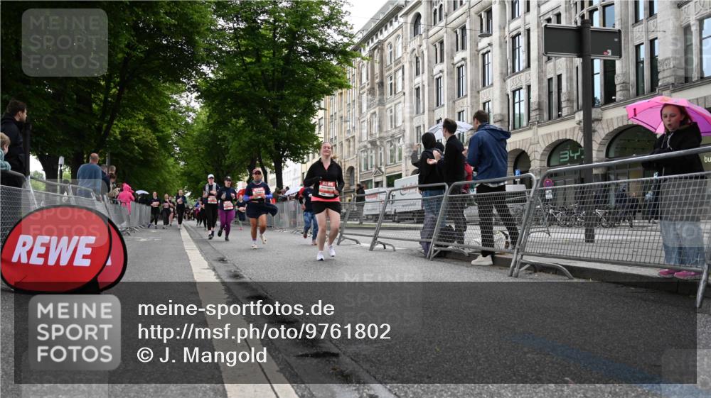 14.06.2026 - REWE Women's Run J. Mangold http://msf.ph/oto/9761802 14.06.2026 11:07:02 Ziel 5190, 5319, 5369, 5476, 5630, 5728, 5808, 5895, 6065 meine-sportfotos.de