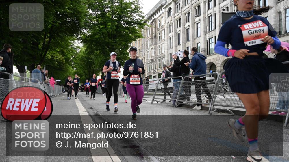 14.06.2026 - REWE Women's Run J. Mangold http://msf.ph/oto/9761851 14.06.2026 11:07:06 Ziel 5116, 5118, 5119, 5190, 5319, 5412, 5476, 5728, 5808, 5895 meine-sportfotos.de