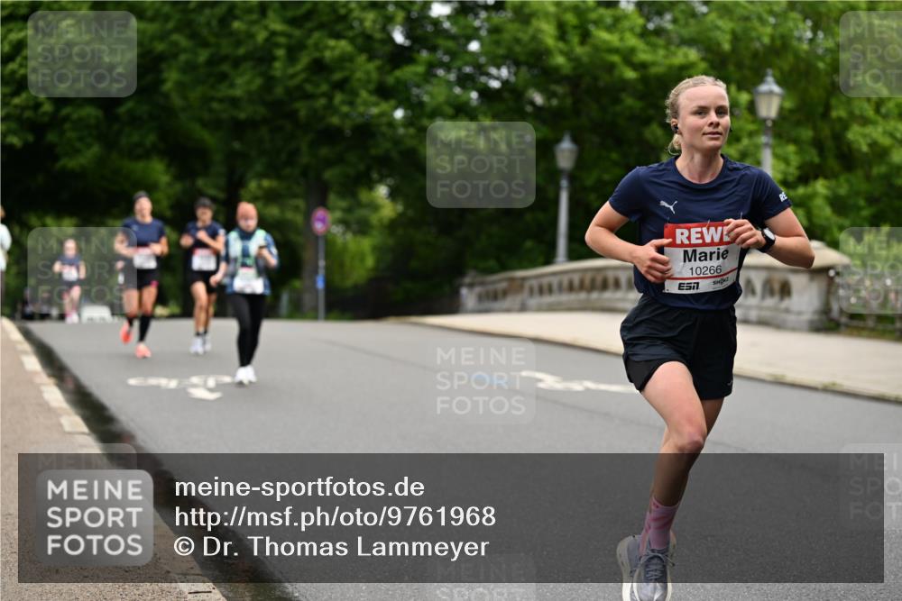 14.06.2026 - REWE Women's Run Dr. Thomas Lammeyer http://msf.ph/oto/9761968 14.06.2026 09:34:45 Laufen 10266, 7 meine-sportfotos.de