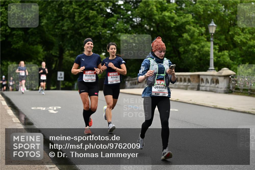 14.06.2026 - REWE Women's Run Dr. Thomas Lammeyer http://msf.ph/oto/9762009 14.06.2026 09:34:48 Laufen 10118, 7, 857, 10120, 10827, 7 meine-sportfotos.de