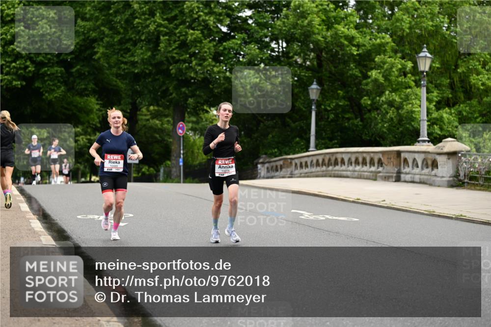 14.06.2026 - REWE Women's Run Dr. Thomas Lammeyer http://msf.ph/oto/9762018 14.06.2026 09:34:52 Laufen 10489, 10274, 7 meine-sportfotos.de