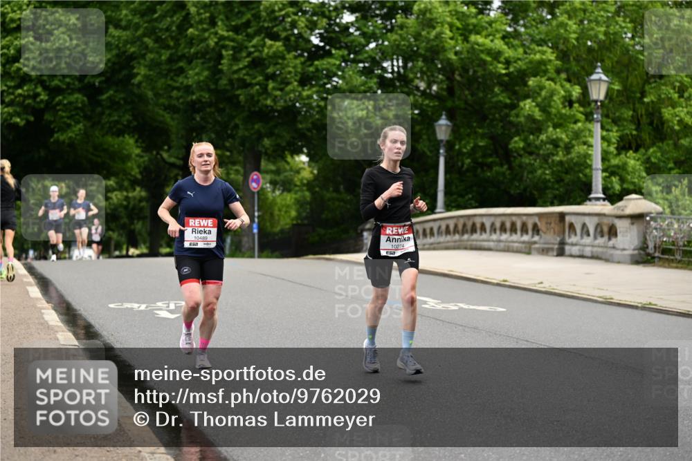 14.06.2026 - REWE Women's Run Dr. Thomas Lammeyer http://msf.ph/oto/9762029 14.06.2026 09:34:53 Laufen 10489, 57, 10274 meine-sportfotos.de