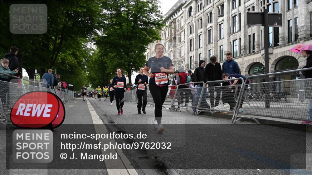 14.06.2026 - REWE Women's Run J. Mangold http://msf.ph/oto/9762032 14.06.2026 11:07:29 Ziel 5114, 5327, 5423, 5752, 5908, 5909 meine-sportfotos.de