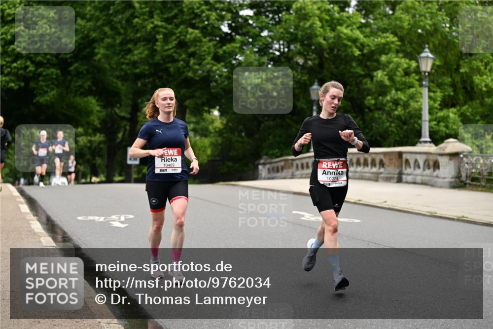 14.06.2026 - REWE Women's Run Dr. Thomas Lammeyer http://msf.ph/oto/9762034 14.06.2026 09:34:53 Laufen 10489, 57, 10274, 57 meine-sportfotos.de