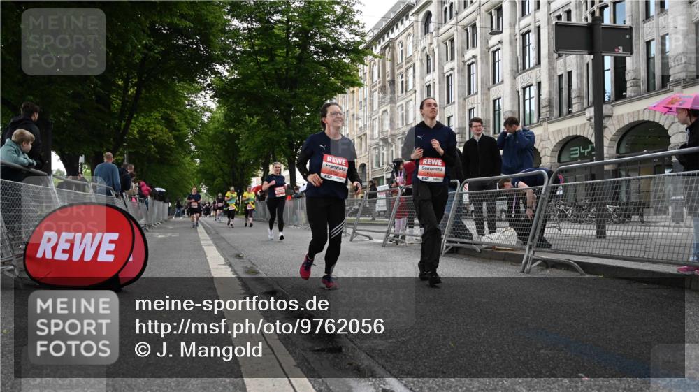 14.06.2026 - REWE Women's Run J. Mangold http://msf.ph/oto/9762056 14.06.2026 11:07:31 Ziel 5114, 5327, 5423, 5752, 5908, 5909 meine-sportfotos.de