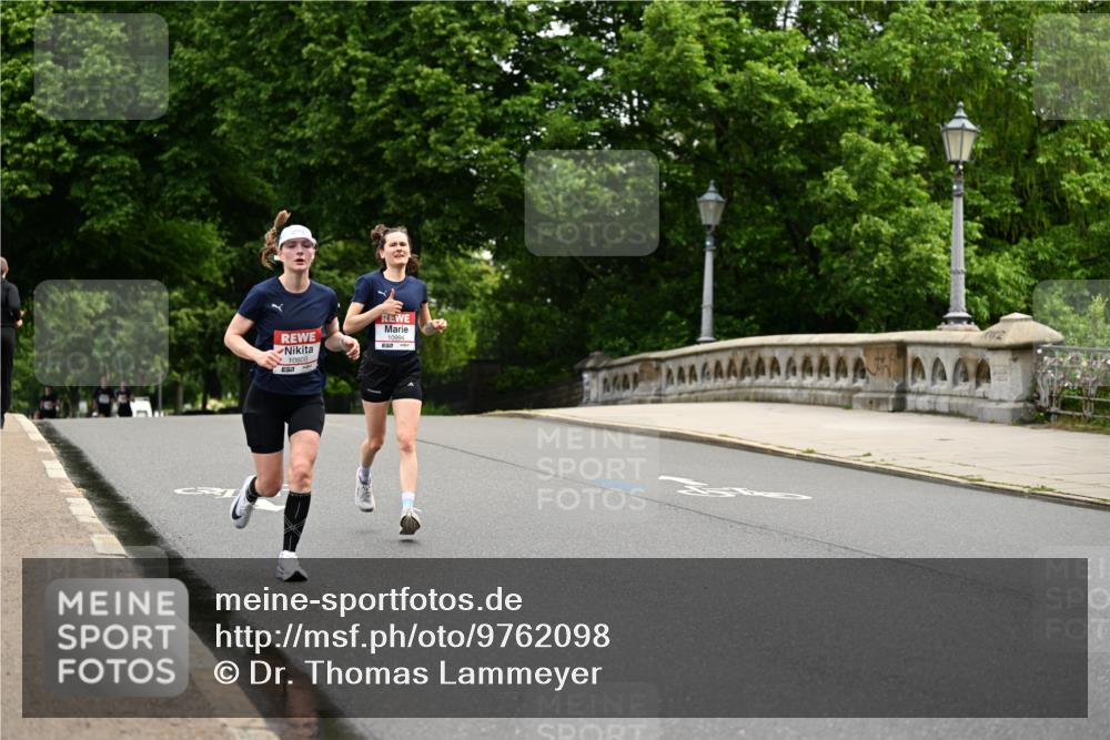 14.06.2026 - REWE Women's Run Dr. Thomas Lammeyer http://msf.ph/oto/9762098 14.06.2026 09:34:59 Laufen 10808, 10994 meine-sportfotos.de