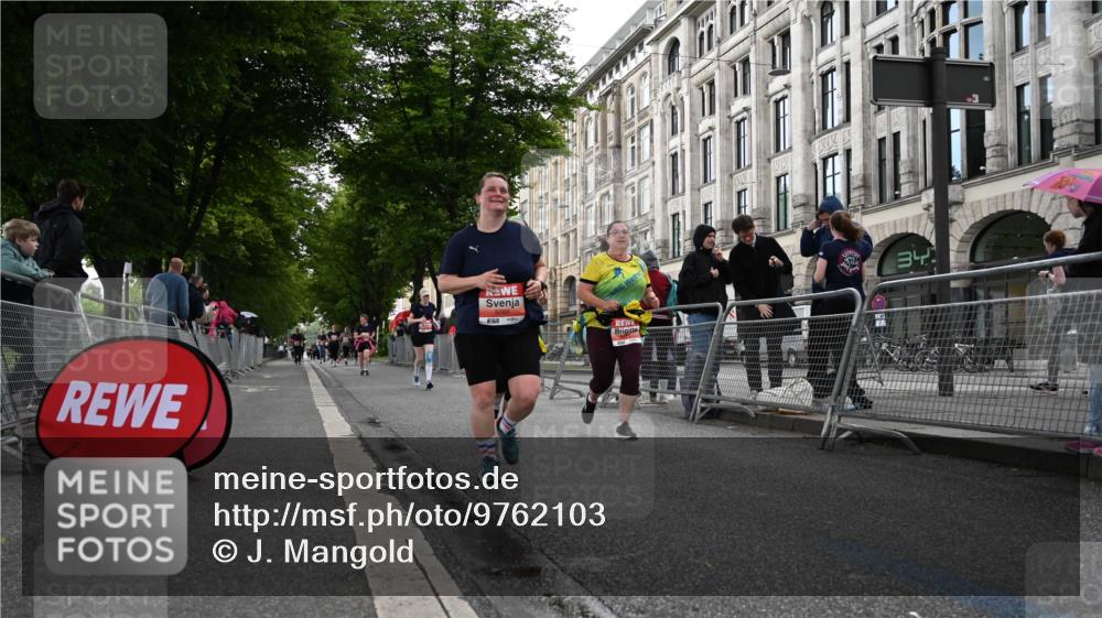14.06.2026 - REWE Women's Run J. Mangold http://msf.ph/oto/9762103 14.06.2026 11:07:38 Ziel 5065, 5313, 5397, 5423, 5664 meine-sportfotos.de