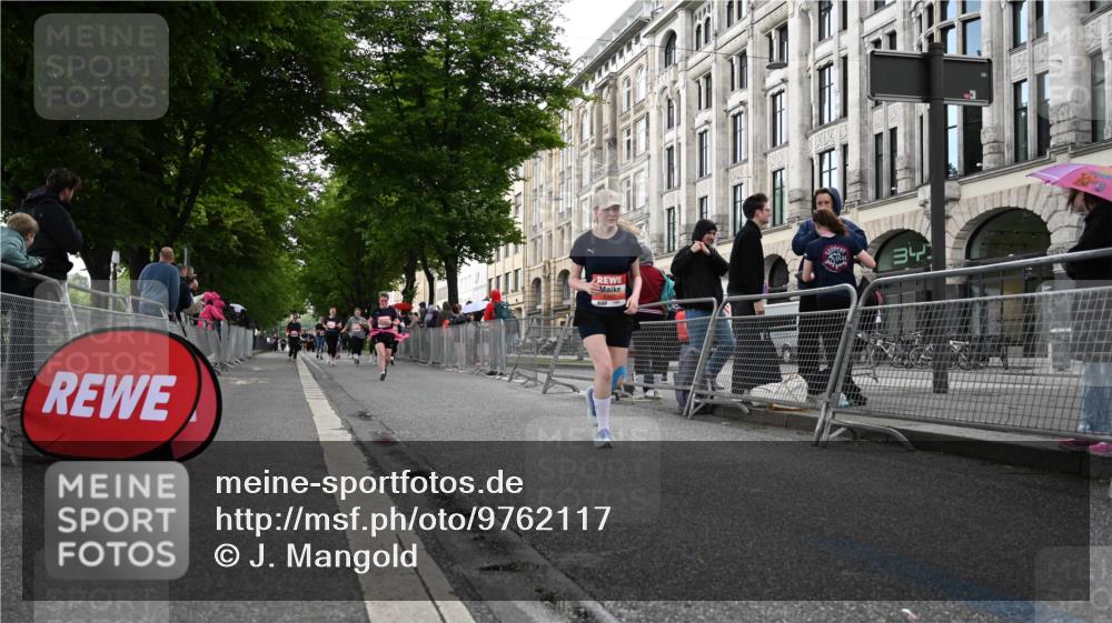 14.06.2026 - REWE Women's Run J. Mangold http://msf.ph/oto/9762117 14.06.2026 11:07:41 Ziel 5065, 5313, 5397, 5664 meine-sportfotos.de