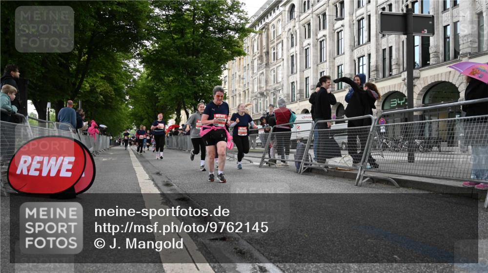 14.06.2026 - REWE Women's Run J. Mangold http://msf.ph/oto/9762145 14.06.2026 11:07:46 Ziel 5128, 5129, 5131, 5206, 5397, 5478 meine-sportfotos.de