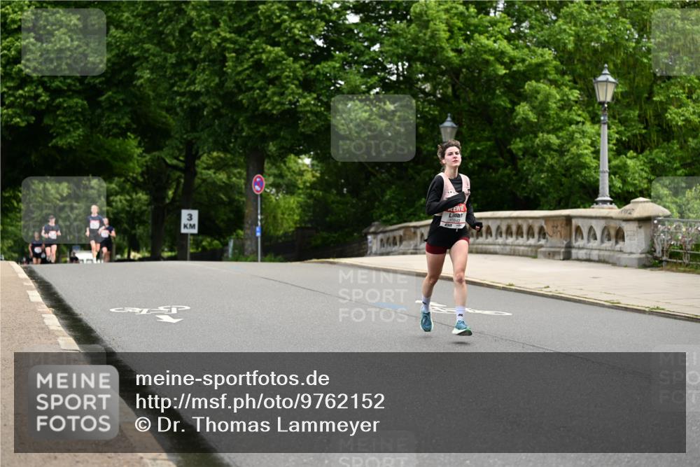 14.06.2026 - REWE Women's Run Dr. Thomas Lammeyer http://msf.ph/oto/9762152 14.06.2026 09:35:04 Laufen 3, 10843 meine-sportfotos.de