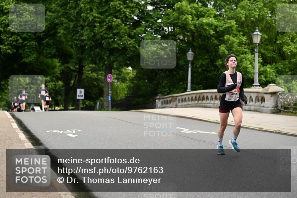 14.06.2026 - REWE Women's Run Dr. Thomas Lammeyer http://msf.ph/oto/9762163 14.06.2026 09:35:05 Laufen 3, 10843 meine-sportfotos.de