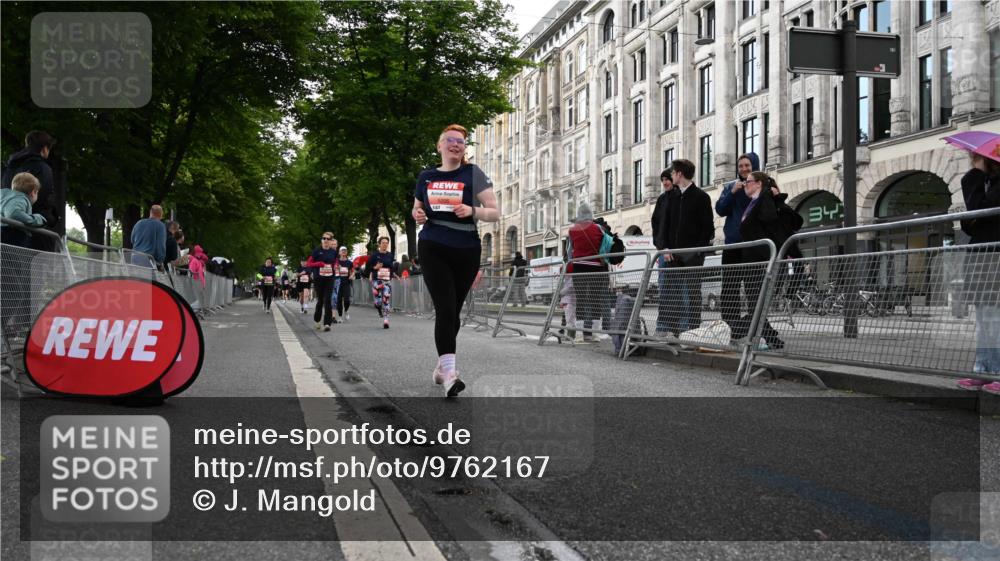 14.06.2026 - REWE Women's Run J. Mangold http://msf.ph/oto/9762167 14.06.2026 11:07:50 Ziel 5016, 5018, 5128, 5129, 5131, 5201, 5206, 5478 meine-sportfotos.de