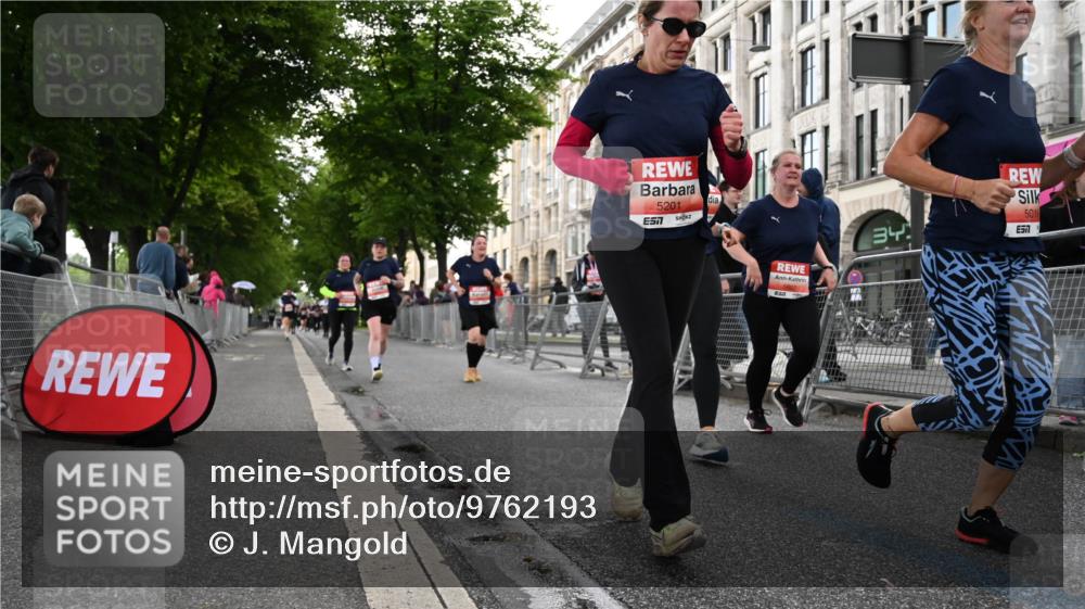14.06.2026 - REWE Women's Run J. Mangold http://msf.ph/oto/9762193 14.06.2026 11:07:56 Ziel 5016, 5018, 5019, 5201, 5253, 5411, 5597, 5807 meine-sportfotos.de