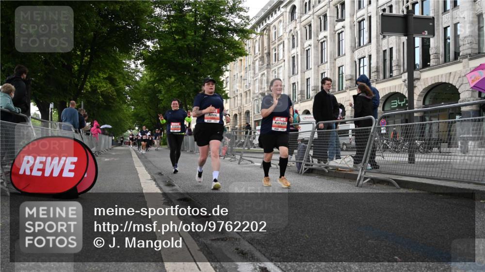 14.06.2026 - REWE Women's Run J. Mangold http://msf.ph/oto/9762202 14.06.2026 11:07:58 Ziel 5016, 5018, 5019, 5201, 5253, 5411, 5597, 5807 meine-sportfotos.de