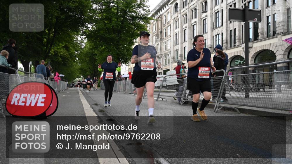 14.06.2026 - REWE Women's Run J. Mangold http://msf.ph/oto/9762208 14.06.2026 11:07:59 Ziel 5016, 5019, 5201, 5253, 5411, 5597, 5807 meine-sportfotos.de