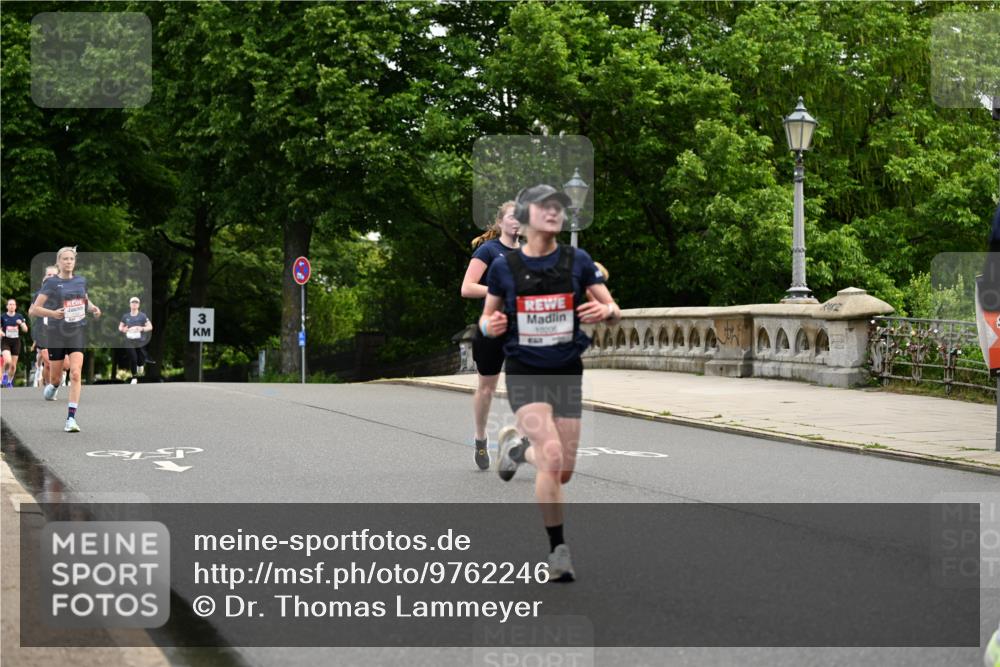 14.06.2026 - REWE Women's Run Dr. Thomas Lammeyer http://msf.ph/oto/9762246 14.06.2026 09:35:14 Laufen 3, 10205 meine-sportfotos.de