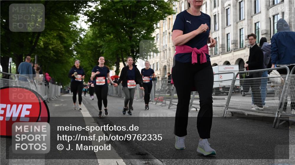 14.06.2026 - REWE Women's Run J. Mangold http://msf.ph/oto/9762335 14.06.2026 11:08:21 Ziel 5186, 5187, 5232, 5235, 5318, 5413, 5593, 5614, 5758, 5779, 6014 meine-sportfotos.de