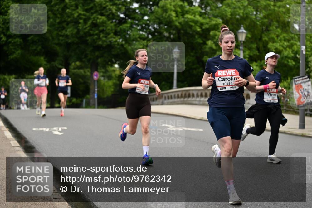 14.06.2026 - REWE Women's Run Dr. Thomas Lammeyer http://msf.ph/oto/9762342 14.06.2026 09:35:22 Laufen 10115, 110, 853 meine-sportfotos.de
