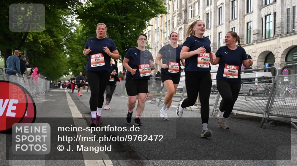 14.06.2026 - REWE Women's Run J. Mangold http://msf.ph/oto/9762472 14.06.2026 11:08:48 Ziel 5037, 5099, 5543, 5544, 5600, 5732, 5825, 5841, 5859, 5925 meine-sportfotos.de