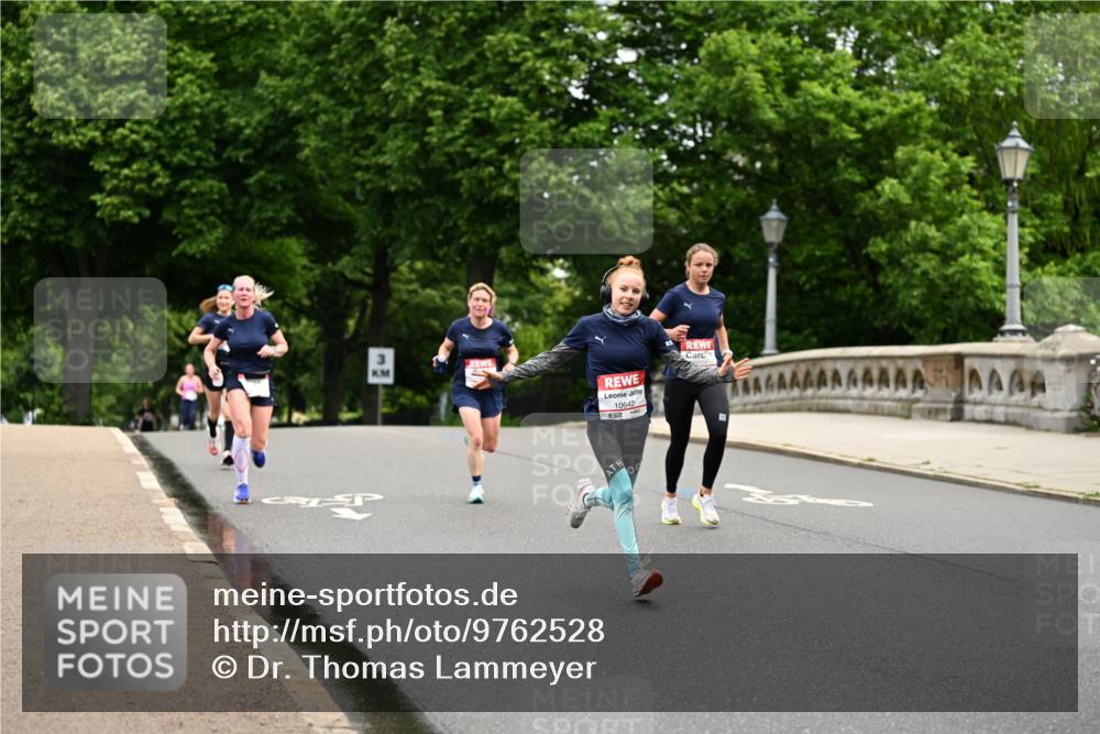 14.06.2026 - REWE Women's Run Dr. Thomas Lammeyer http://msf.ph/oto/9762528 14.06.2026 09:35:37 Laufen 10642, 57 meine-sportfotos.de