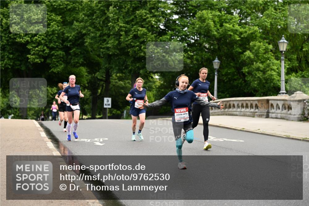 14.06.2026 - REWE Women's Run Dr. Thomas Lammeyer http://msf.ph/oto/9762530 14.06.2026 09:35:37 Laufen 3, 10642, 7 meine-sportfotos.de