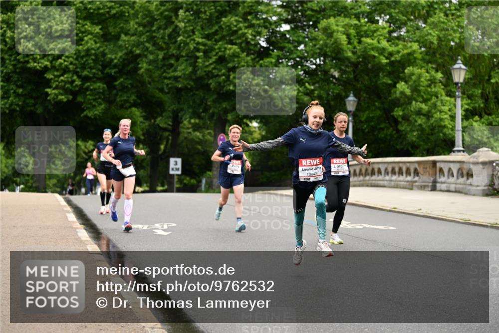 14.06.2026 - REWE Women's Run Dr. Thomas Lammeyer http://msf.ph/oto/9762532 14.06.2026 09:35:38 Laufen 10642, 57 meine-sportfotos.de