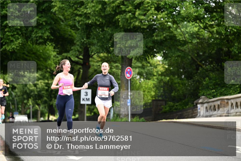 14.06.2026 - REWE Women's Run Dr. Thomas Lammeyer http://msf.ph/oto/9762581 14.06.2026 09:35:45 Laufen 3, 11530 meine-sportfotos.de