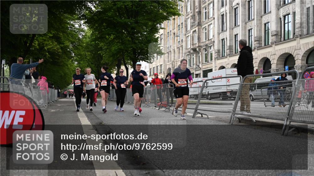 14.06.2026 - REWE Women's Run J. Mangold http://msf.ph/oto/9762599 14.06.2026 11:09:06 Ziel 5279, 5576, 5761, 5762, 5836, 5968, 5981, 5987 meine-sportfotos.de