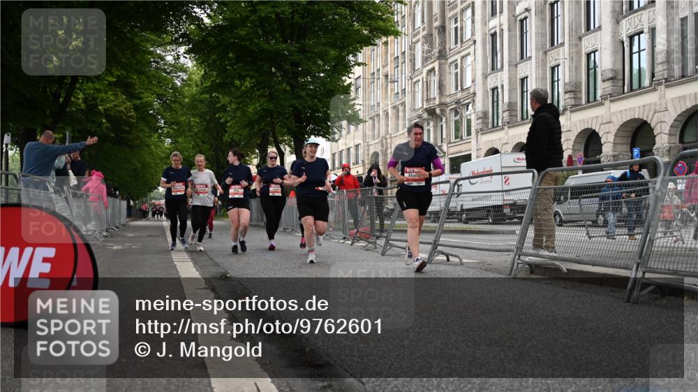 14.06.2026 - REWE Women's Run J. Mangold http://msf.ph/oto/9762601 14.06.2026 11:09:06 Ziel 5279, 5576, 5761, 5762, 5836, 5968, 5981, 5987 meine-sportfotos.de