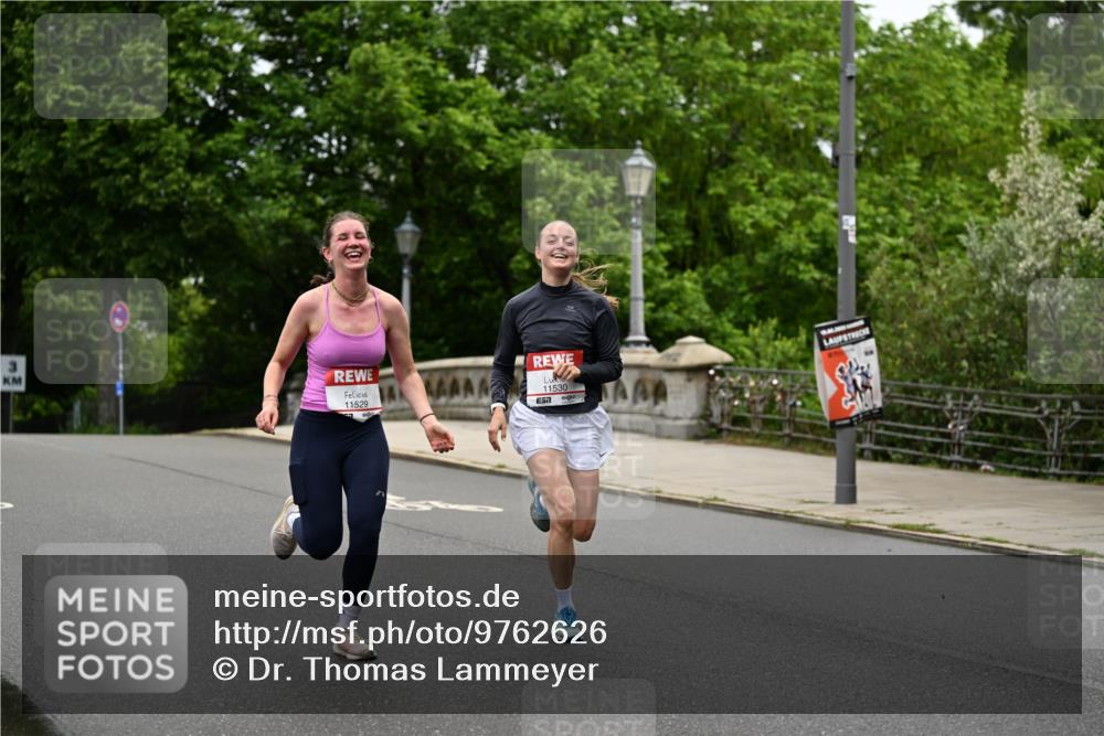14.06.2026 - REWE Women's Run Dr. Thomas Lammeyer http://msf.ph/oto/9762626 14.06.2026 09:35:48 Laufen 11529, 11530, 7 meine-sportfotos.de