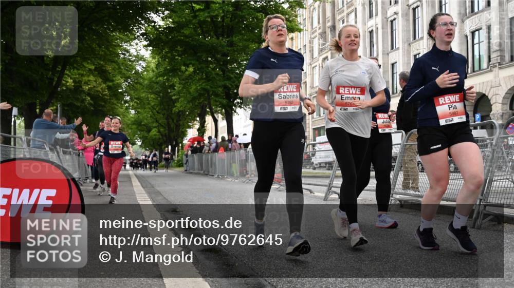 14.06.2026 - REWE Women's Run J. Mangold http://msf.ph/oto/9762645 14.06.2026 11:09:10 Ziel 5279, 5406, 5549, 5576, 5761, 5762, 5836, 5854, 5981, 5987 meine-sportfotos.de