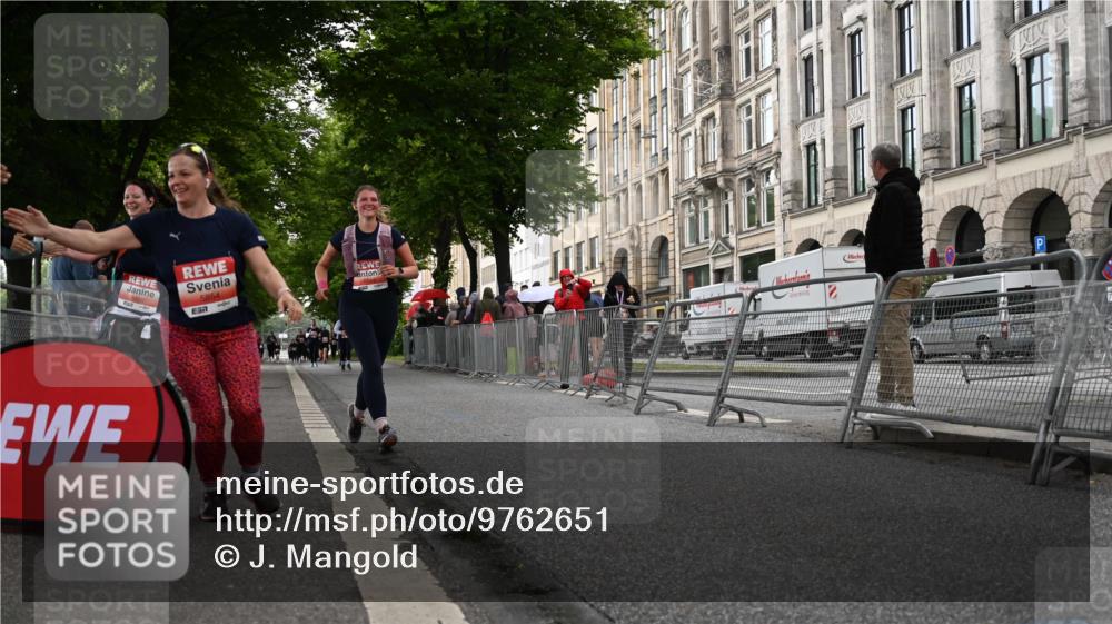 14.06.2026 - REWE Women's Run J. Mangold http://msf.ph/oto/9762651 14.06.2026 11:09:12 Ziel 5279, 5406, 5549, 5576, 5761, 5762, 5836, 5854, 5981, 5987 meine-sportfotos.de