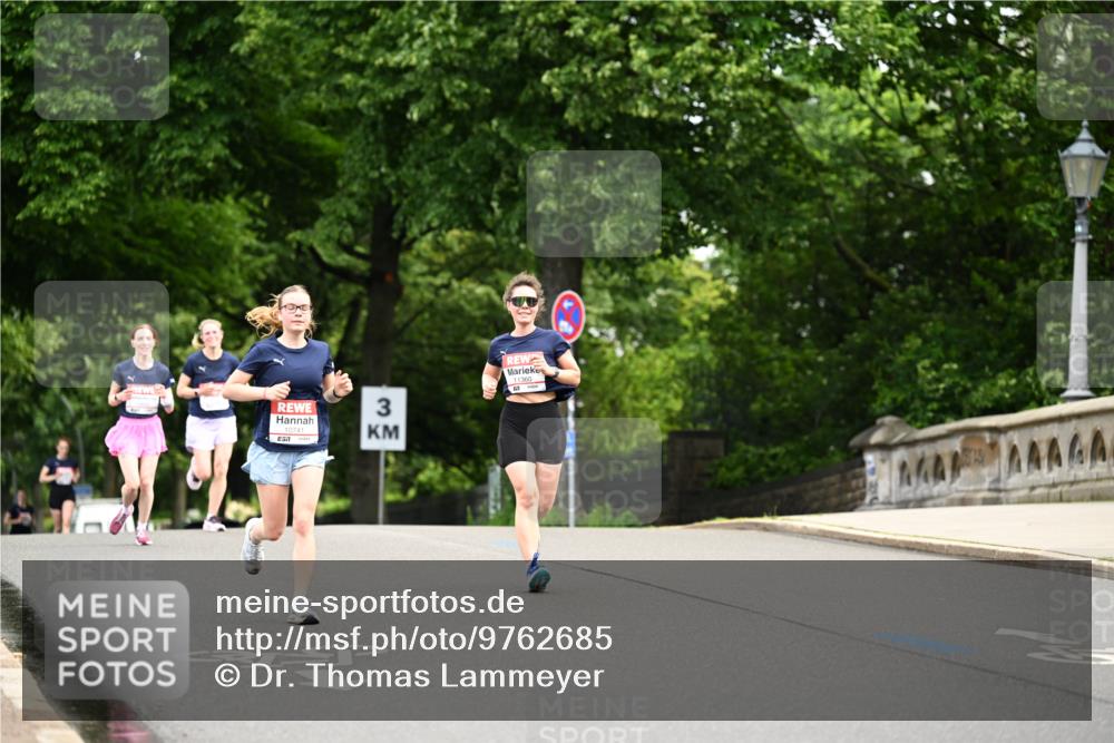 14.06.2026 - REWE Women's Run Dr. Thomas Lammeyer http://msf.ph/oto/9762685 14.06.2026 09:35:59 Laufen 10741, 3, 11360 meine-sportfotos.de