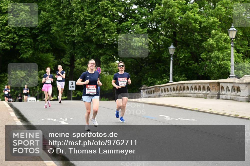 14.06.2026 - REWE Women's Run Dr. Thomas Lammeyer http://msf.ph/oto/9762711 14.06.2026 09:36:01 Laufen 3, 10741 meine-sportfotos.de