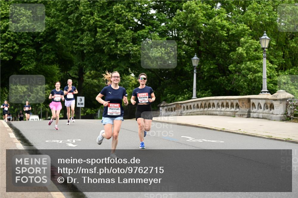 14.06.2026 - REWE Women's Run Dr. Thomas Lammeyer http://msf.ph/oto/9762715 14.06.2026 09:36:01 Laufen 3, 10741 meine-sportfotos.de