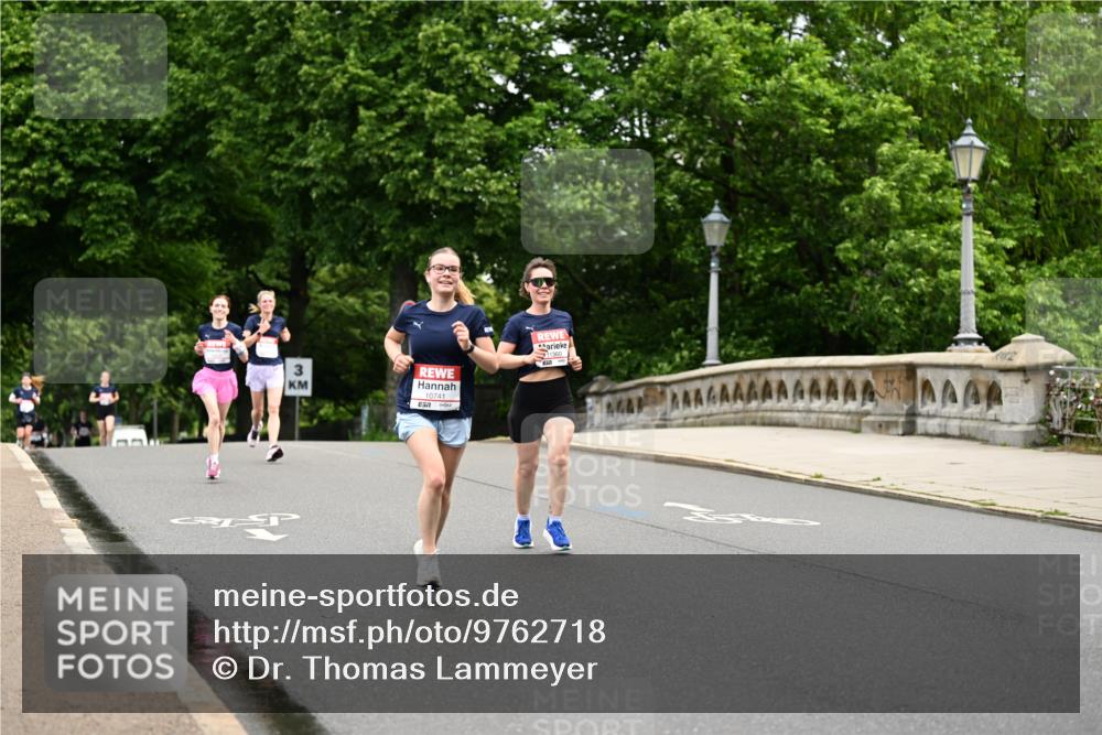 14.06.2026 - REWE Women's Run Dr. Thomas Lammeyer http://msf.ph/oto/9762718 14.06.2026 09:36:01 Laufen 3, 10741, 11360 meine-sportfotos.de