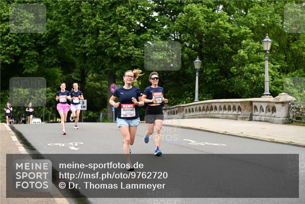 14.06.2026 - REWE Women's Run Dr. Thomas Lammeyer http://msf.ph/oto/9762720 14.06.2026 09:36:01 Laufen 3, 10741, 657, 11360 meine-sportfotos.de