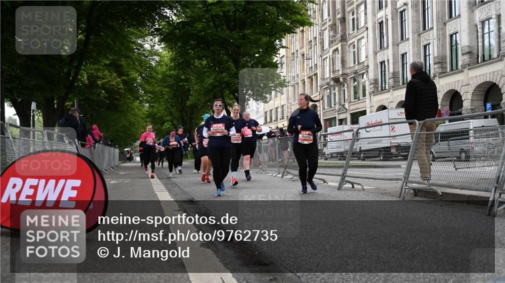 14.06.2026 - REWE Women's Run J. Mangold http://msf.ph/oto/9762735 14.06.2026 11:09:30 Ziel 5060, 5061, 5063, 5145, 5197, 5246, 5278, 5465, 5472, 5559, 5770, 5855, 5902, 5926 meine-sportfotos.de