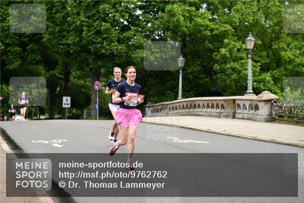 14.06.2026 - REWE Women's Run Dr. Thomas Lammeyer http://msf.ph/oto/9762762 14.06.2026 09:36:04 Laufen 0650 meine-sportfotos.de
